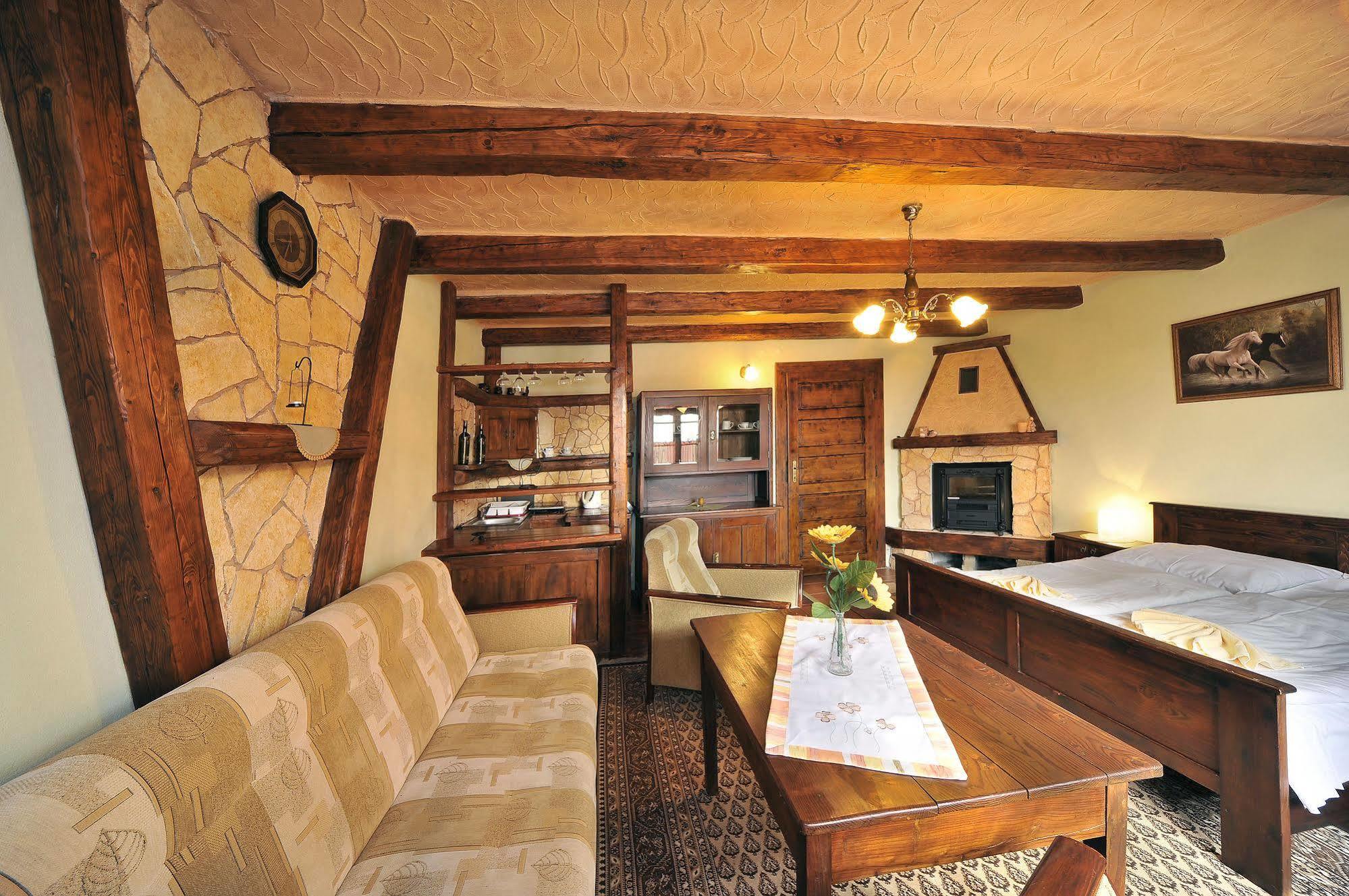 Apartmány Village Veľký Slavkov Exterior foto